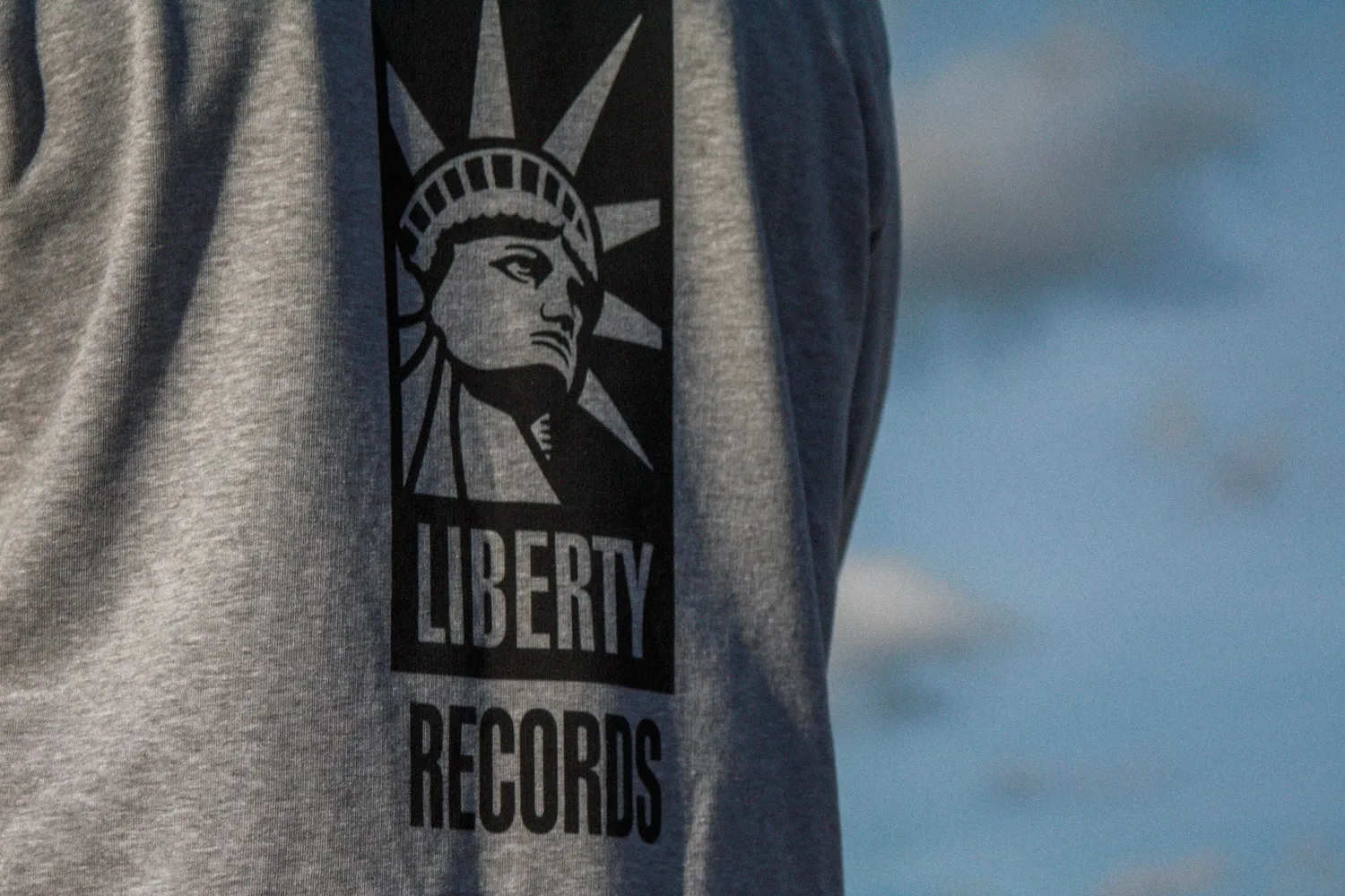 EMI Liberty Logo Sweat col rond coton bio